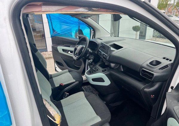 Citroen Berlingo cena 31900 przebieg: 139277, rok produkcji 2019 z Nowogard małe 137